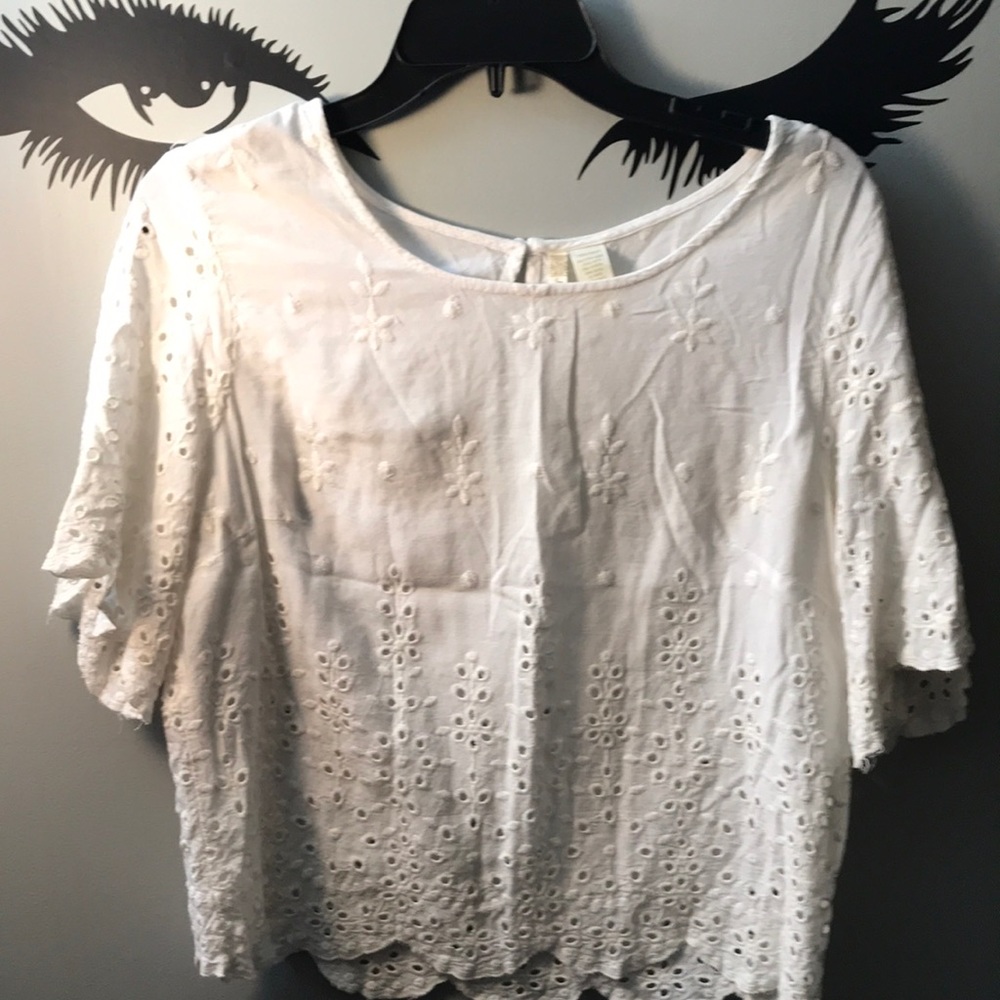 Cute Cut Out Blouse!